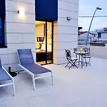 6 Bis Hotel