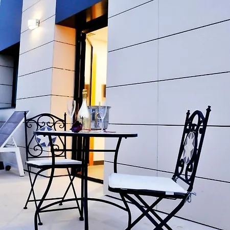 6 Bis Hotel Castelldefels