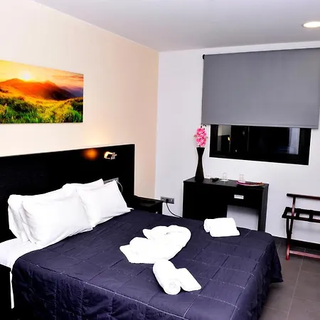 Hotel 6 Bis 2*