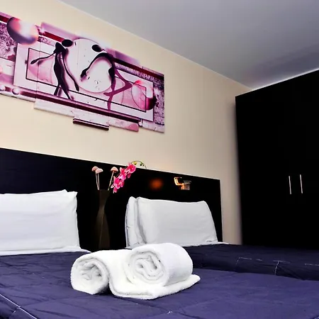 6 Bis Hotel