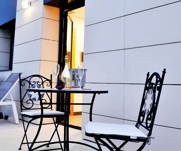 6 Bis Hotel Castelldefels