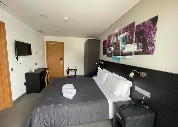 6 Bis Hotel Castelldefels