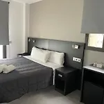 Hotel 6 Bis 2*