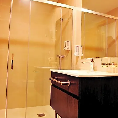 Hotel 6 Bis 2*