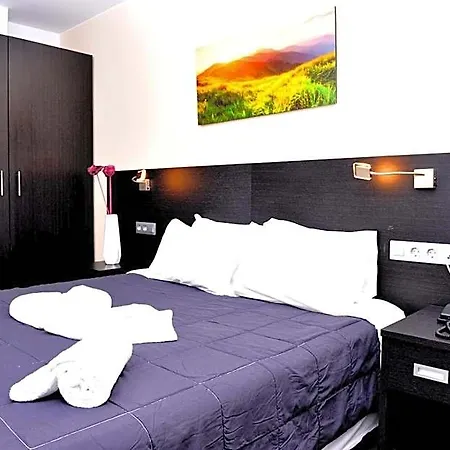 6 Bis Hotel Castelldefels