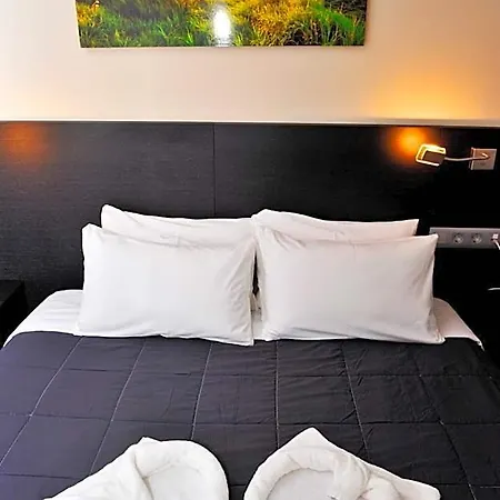 Hotel 6 Bis Castelldefels