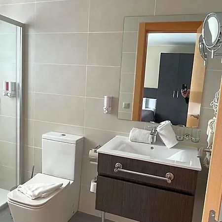 6 Bis Hotel